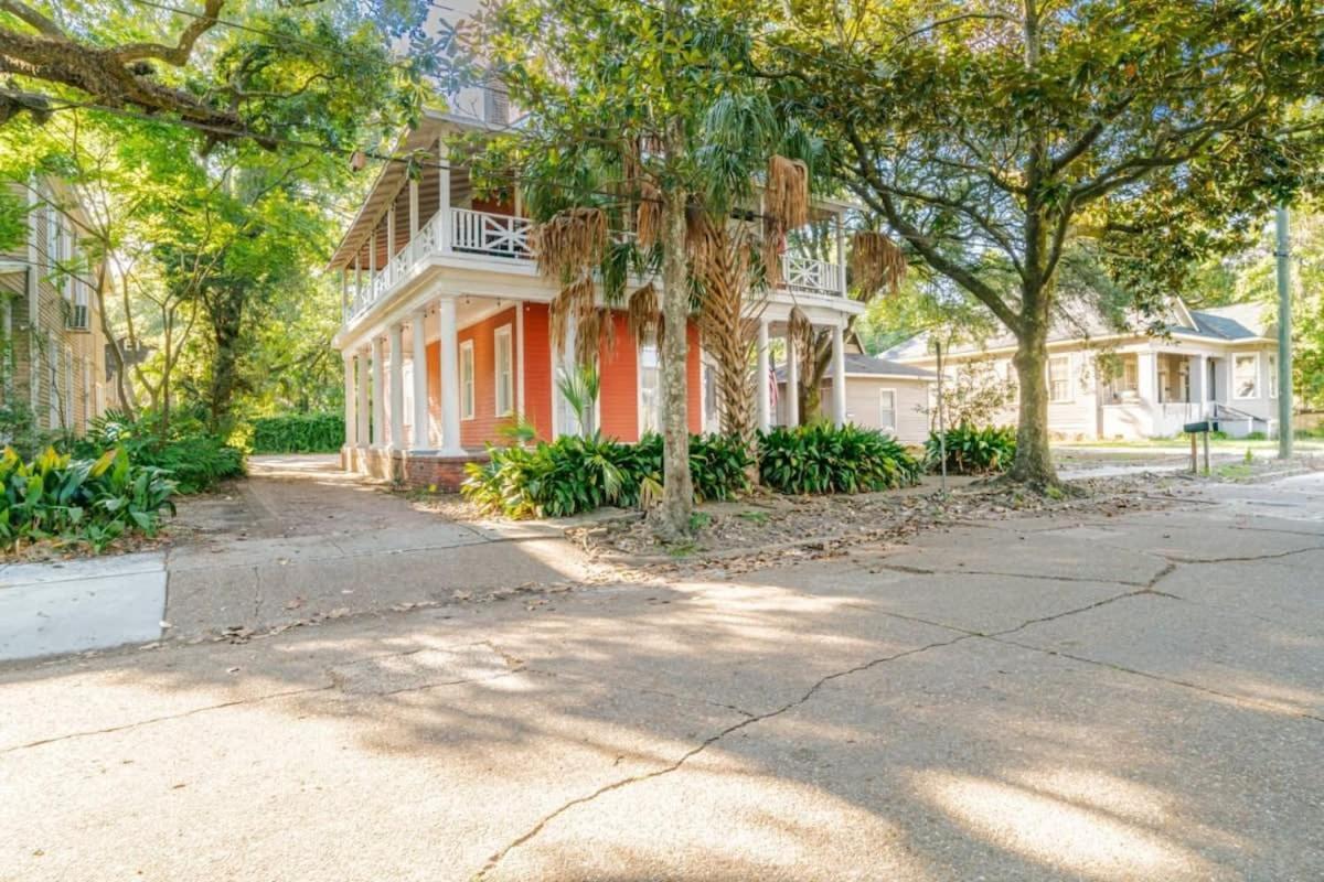 Pretty Peach Palace-Historic, Mins To Downtown Mobile Exterior foto