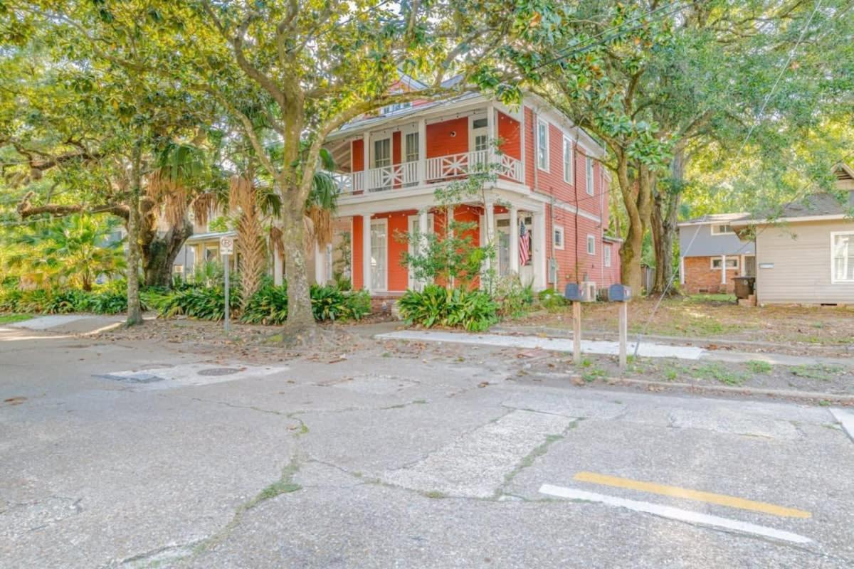 Pretty Peach Palace-Historic, Mins To Downtown Mobile Exterior foto