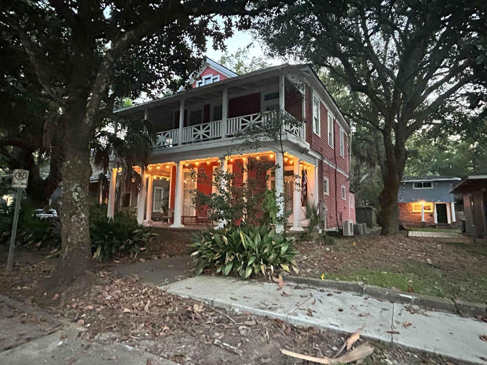 Pretty Peach Palace-Historic, Mins To Downtown Mobile Exterior foto